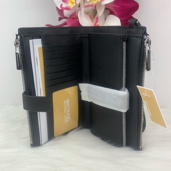 Michael Kors Double Zip Wristlet - Picture 4 of 4